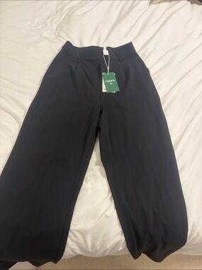 HALARA Black Wide-Leg Stretch Pants